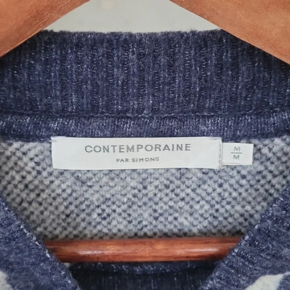 Patterned Sweater - Picture 3 of 5